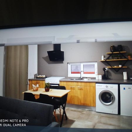 Minimal Apartment カラマタ エクステリア 写真